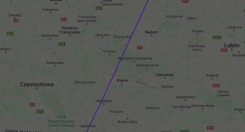 Rosyjski samolot na granicy powiatów skarżyskiego i koneckiego