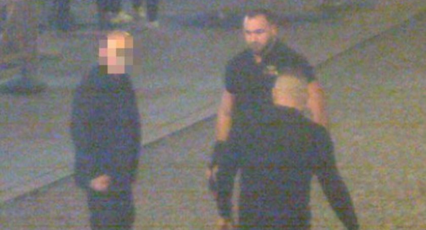 Rozpylił gaz na rynku. Teraz szukają go policjanci