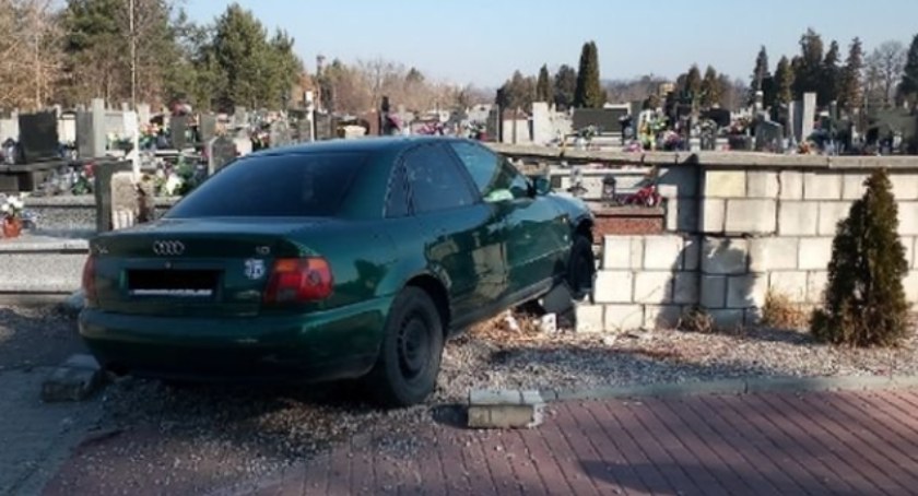 Młoda skarżyszczanka zatrzymana przez policjantów. Fatalne skutki nauki jazdy