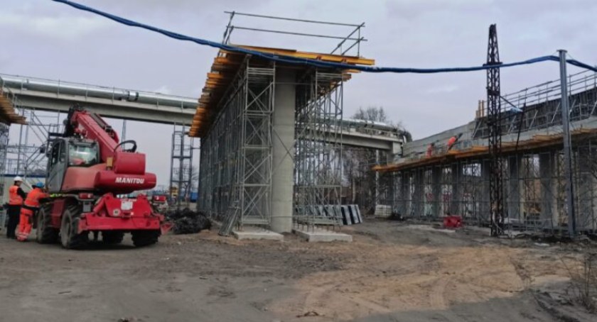 Wiadukt, nowe autobusy, miejskie rowery – wielomilionowy projekt w trakcie realizacji