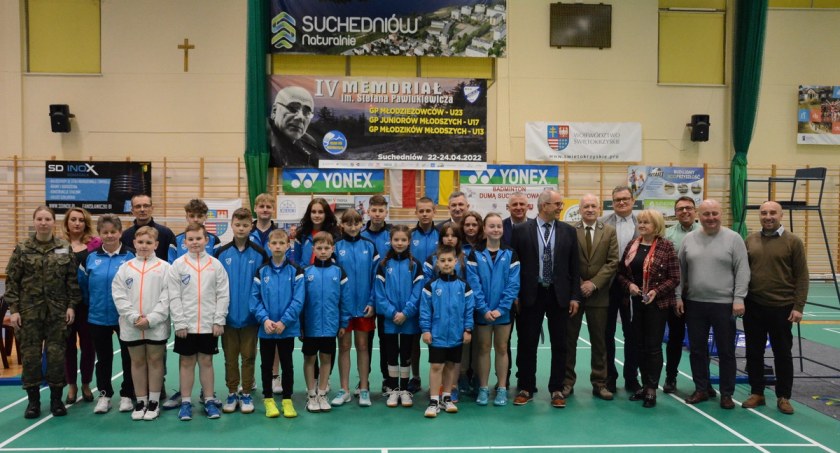 Rozpoczął się IV Memoriał im. Stefana Pawlukiewicza w badmintonie 