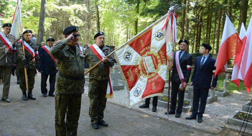 Uroczystości ku czci poległych w 78. rocznicę poświęcenia cmentarza partyzanckiego 