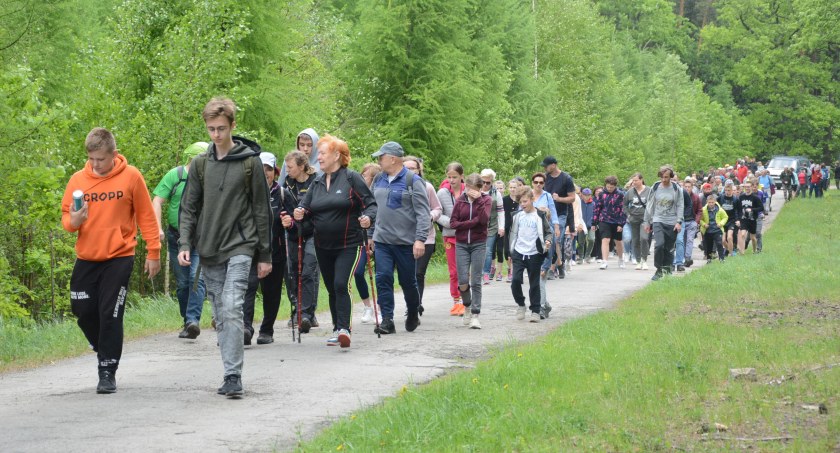 Pierwsza Korona Gór Powiatu Skarżyskiego zdobyta. Marszobieg na Świnią Górę 