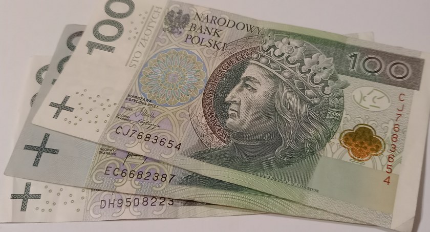 Sportowcy z Suchedniowa dostali nagrody pieniężne