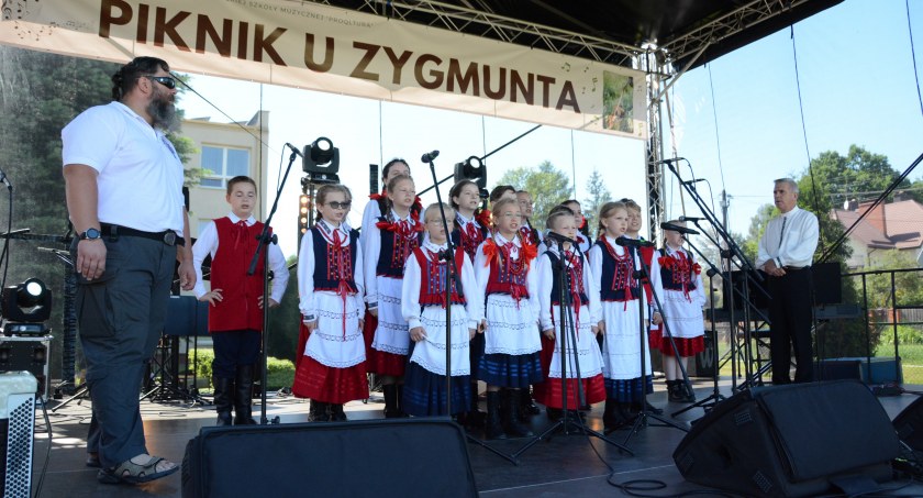 Zygmunt zaprosił na piknik muzyczny. Sporo się działo 