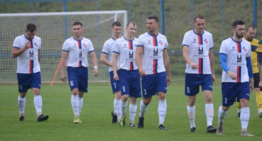Hummel IV liga: Nida grała do końca i wyrwała punkty Granatowi 