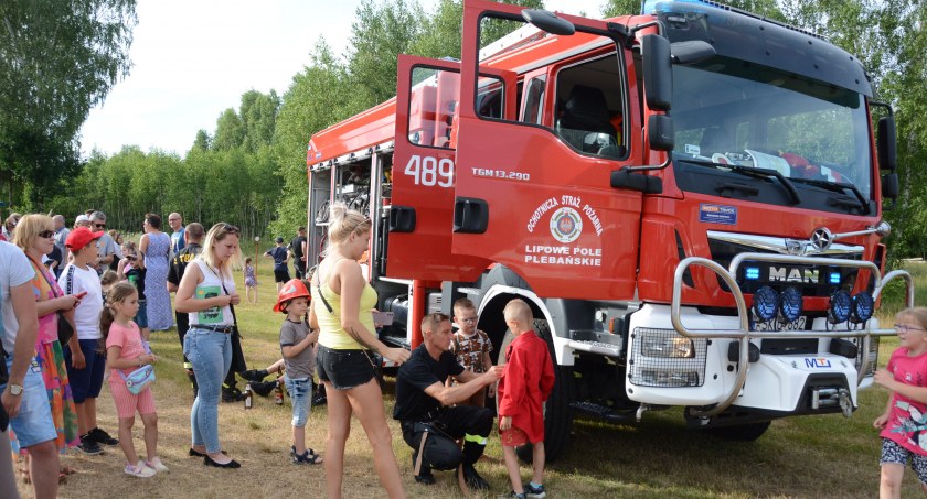  Strażak niejedno ma imię - udany festyn rodzinny w Lipowym Polu Plebańskim 