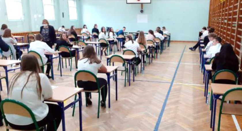Znamy wyniki egzaminu klas ósmych w gminach powiatu skarżyskiego