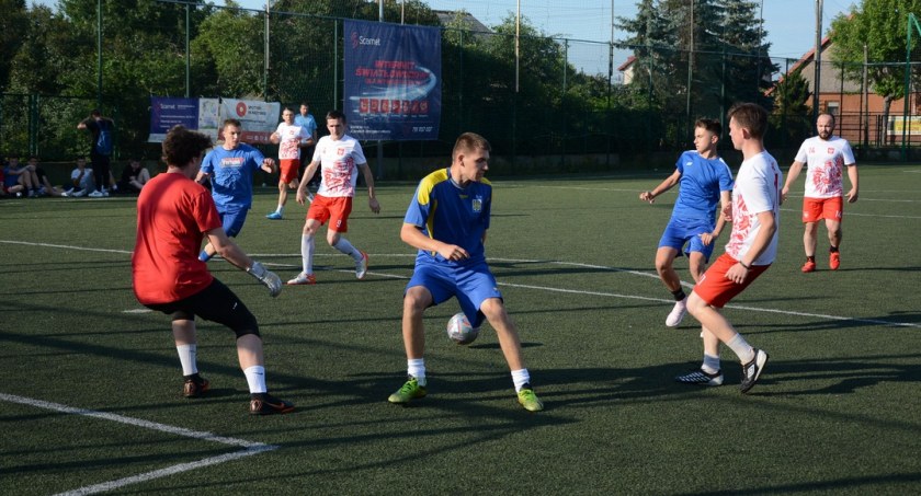 Trwa XXV Wakacyjny Turniej Piłki Nożnej - Dolna Kamienna 2022 