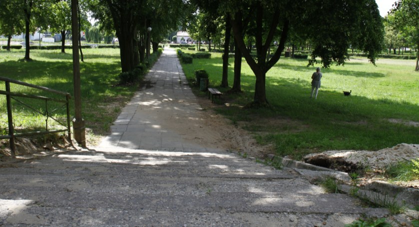 Przebudowa parku w Suchedniowie bez tężni
