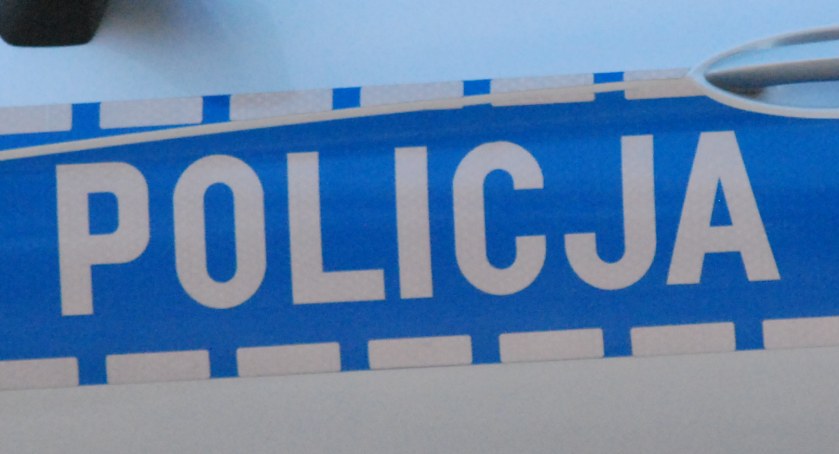 Do skarżyskiego sklepu po markową siekierę. Zatrzymani przez policjantów