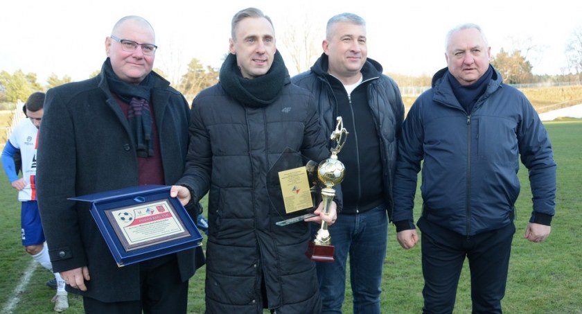 Hummel IV liga. Podział punktów na Rejowie. Trener Kołodziejczyk odchodzi 