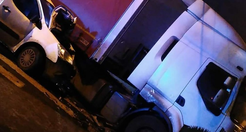 Wypadek w Grzybowej Górze. Są osoby poszkodowane