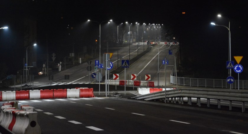 Nowym wiaduktem pojedziemy jeszcze przed świętami ?