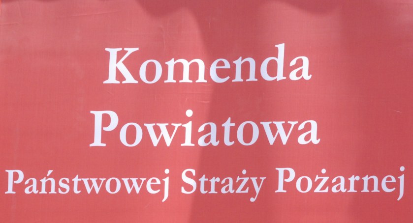 Tlenek węgla w dwóch mieszkaniach? Interweniowali ratownicy z KP PSP Skarżysko-Kam.