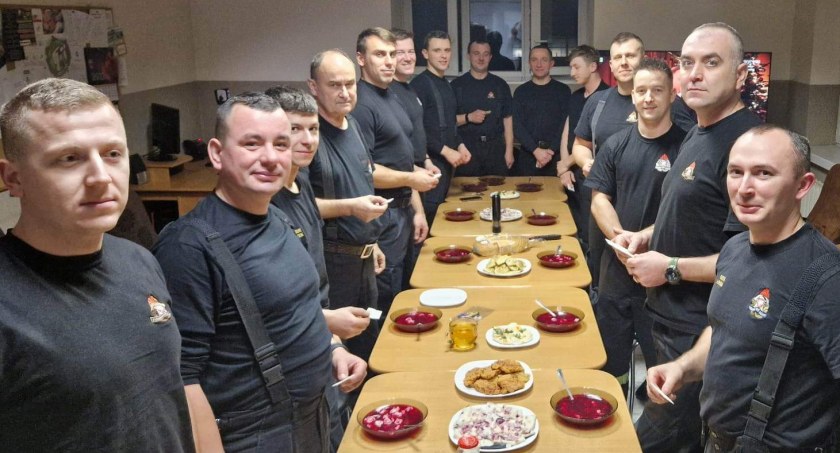 Co jedli na wigilijną kolację skarżyscy strażacy?