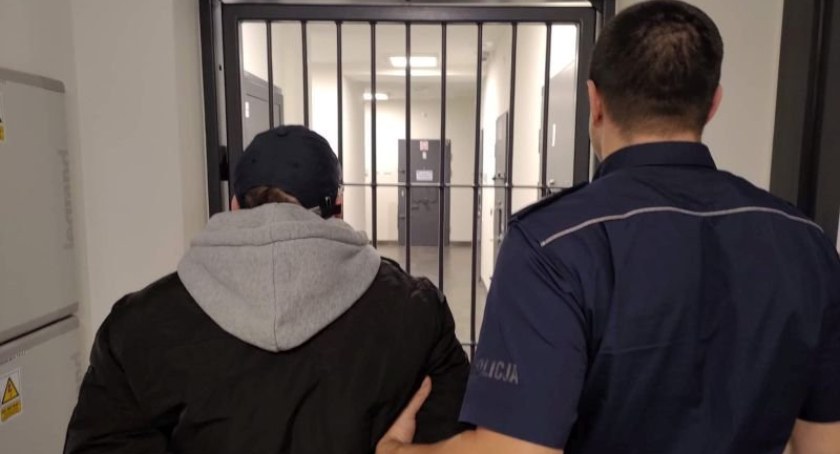 Niebawem rozliczy go Sąd Rejonowy w Skarżysku-Kam. Fikcyjne wycieczki i blisko pół miliona złotych strat