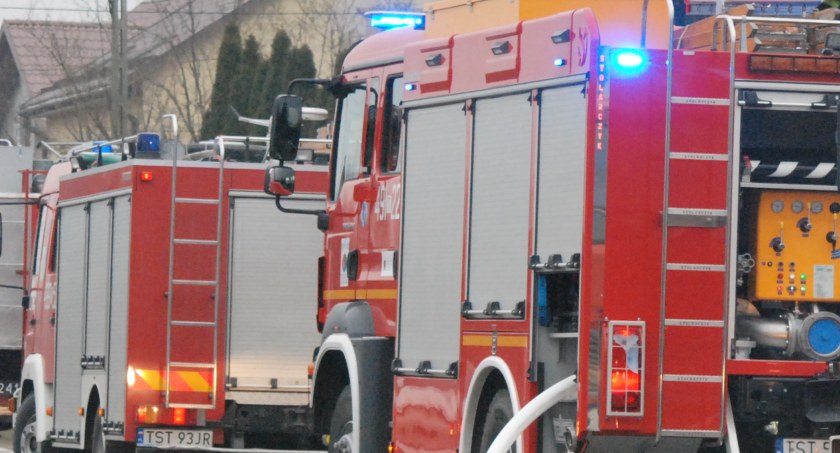 Strażacy musieli zareagować błyskawicznie. Pechowa noc na terenie gminy Bliżyn