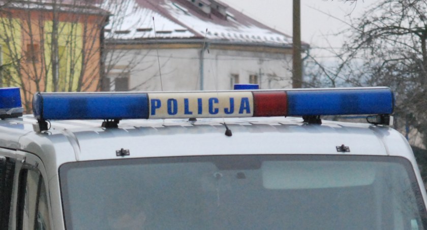 Mieszkaniec Suchedniowa zatrzymany. Po nitce do kłębka