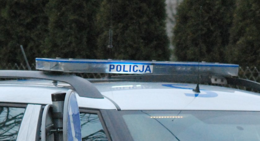 Funkcjonariusze interweniowali na terenie powiatu skarżyskiego. Pechowa środa