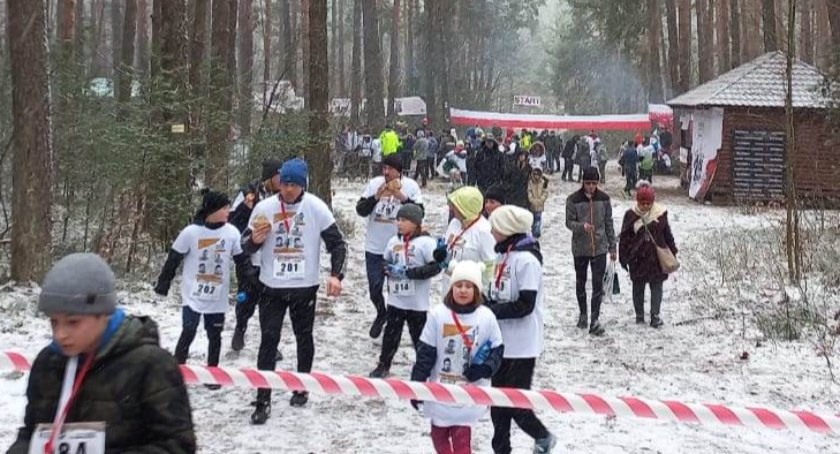 Tropem Wilczym biegali w Skarżysku i Michniowie