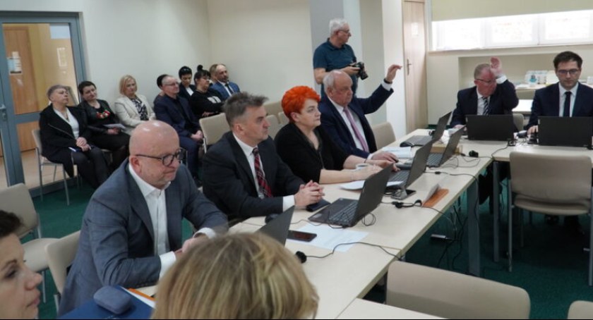 Radni powiatu obradowali na 50. w kadencji sesji