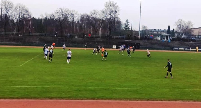 Hummel IV liga. Remis w meczu przyjaźni. Star podzielił się punktami z Granatem 