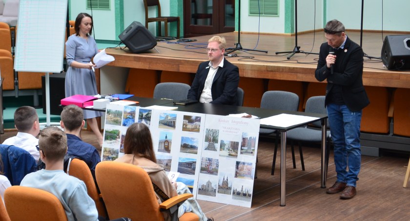 O Skarżysku wiedzą dużo. Odbył się konkurs wiedzy o mieście Nad Kamienną