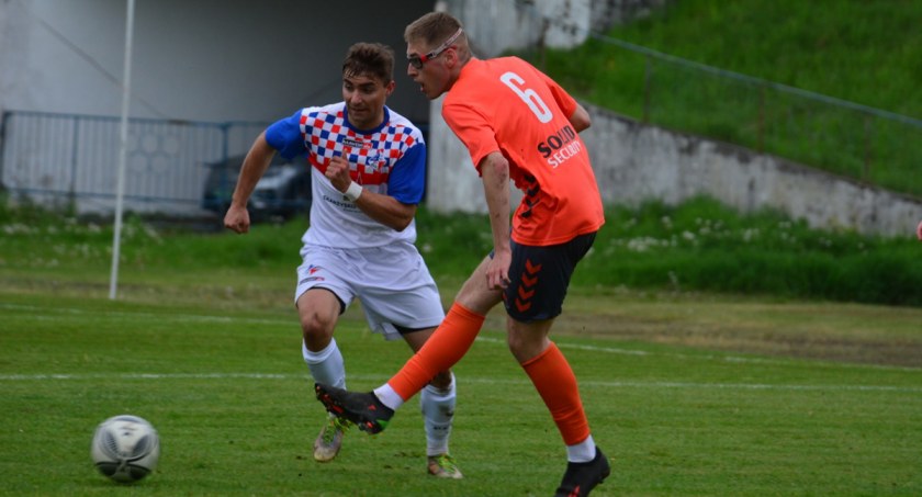Hummel IV liga. Wysokie zwycięstwo Granatu Skarżysko z Alitem. Hat-trick Bartosza Sota
