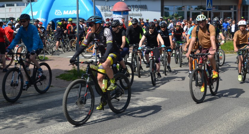 Ponad 200 cyklistów na trasie XXIV Skarżyskiego Rajdu Rowerowego 