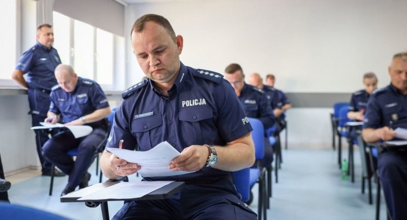 Sukces skarżyskiego policjanta