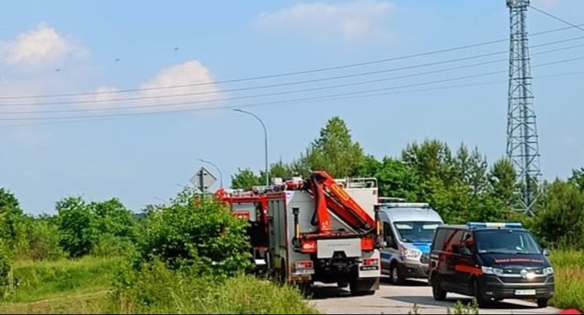 Dramatyczna sytuacja na kolejowym przejeździe w Skarżysku-Kamiennej