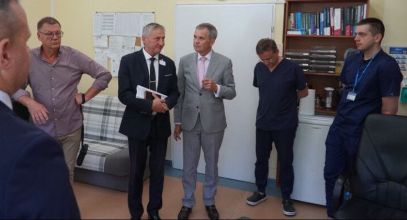 Ponad milionowe dofinansowanie na zakup cyfrowego mammografu dla Szpitala Powiatowego w Skarżysku-Kamiennej zostało oficjalnie przypieczętowane podpisaniem umowy