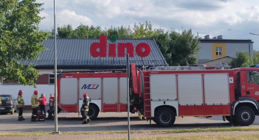Rozpylony gaz w markecie, potrzebna była ewakuacja 
