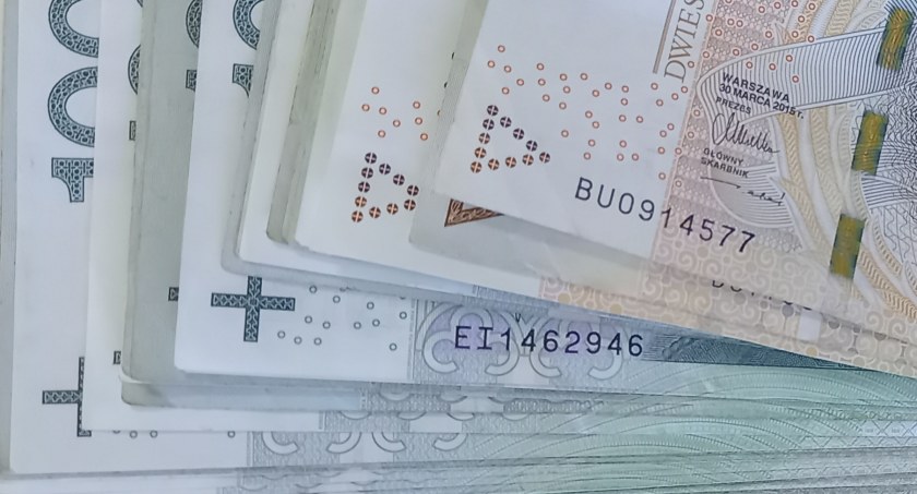 Pieniądze, samochody, domy... Co posiadają radni z gminy Skarżysko Kościelne?