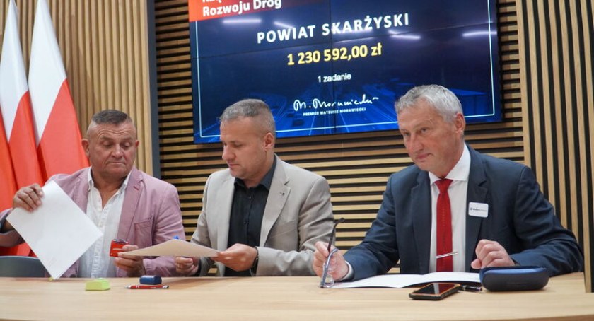Remont drogi powiatowej na odcinku Podzagnańszcze – Zaskale jeszcze w tym roku. Powiat Skarżyski pozyskał na ten cel z RFRD ponad 1,2 mln zł