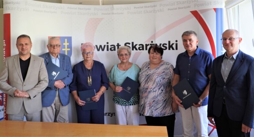 Podziękowania za aktywną współpracę. Zakończyła się czteroletnia kadencja Powiatowej Społecznej Rady do Spraw Osób Niepełnosprawnych w Skarżysku-Kamiennej