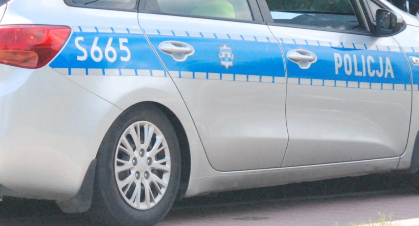 Poszukiwani listami gończymi zatrzymani w Skarżysku-Kamiennej. Już trafili za kraty