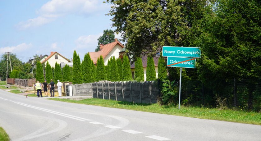Plac budowy pod realizację chodnika w Nowym Odrowążku przekazany. Wkrótce ruszą prace
