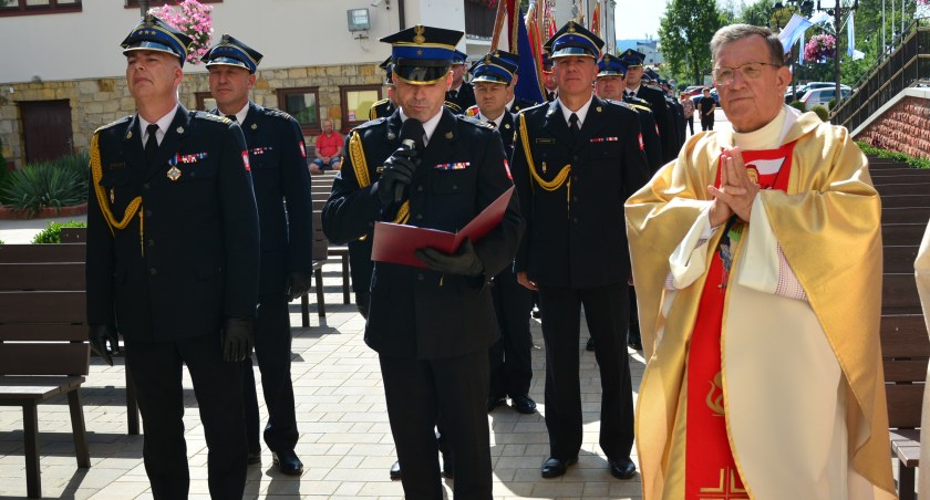 Strażacy z powiatu skarżyskiego z wizytą u Matki Bożej Ostrobramskiej 