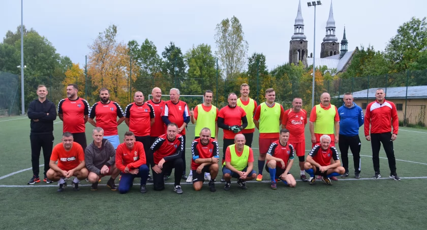Świętowali Dzień Nauczyciela na sportowo 