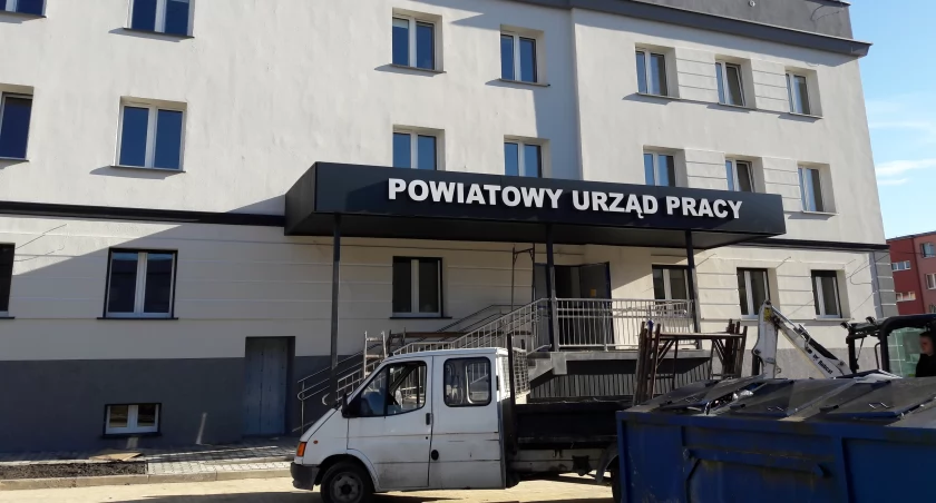 PUP w Skarżysku zmienia lokalizację. Kiedy otwarcie nowego budynku?