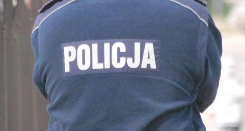 Mieszkanka powiatu skarżyskiego straciła ponad 31 tys. zł. Chciała sprzedać samochodowy fotelik, ale....