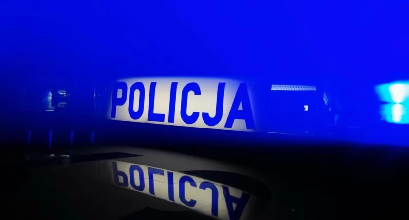 Mieszkanka Skarżyska-Kamiennej wypłaciła pieniądze fałszywemu znajomemu. Ile straciła?