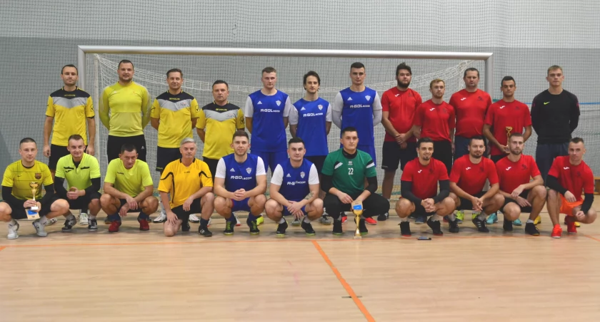  Halowy Turniej Piłki Nożnej Mężczyzn WiekFest-  Sportowe Powroty do Korzeni 