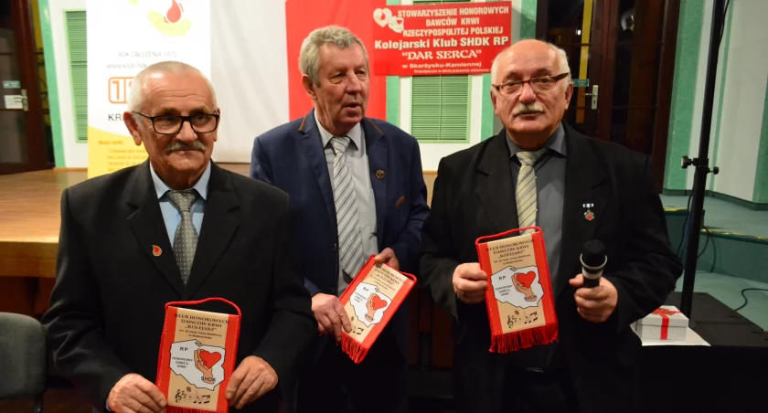  Kolejarze z Kolejarskiego Klubu HDK  