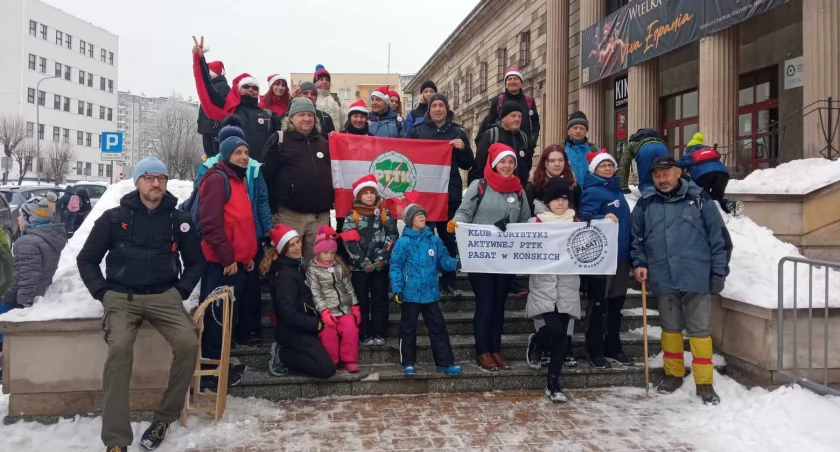 XXVI Rajd Mikołajkowy. Piechurzy wędrowali w zimowej scenerii 