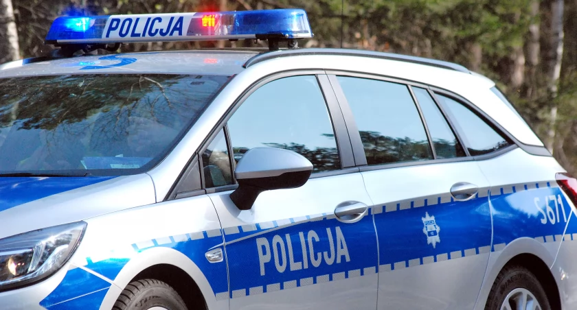 Skarżyskich policjantów chciał potraktować jak taksówkarzy