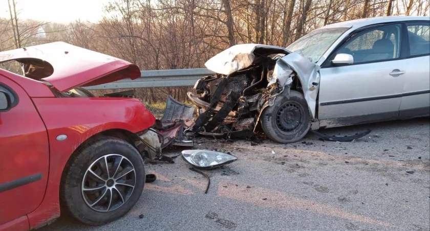 Wypadek na terenie gminy Łączna. Cztery osoby poszkodowane [ZDJĘCIA]