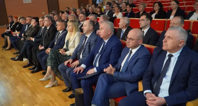 Powiat Skarżyski zrealizował inwestycje za ponad 146 milionów zł. Podsumowano VI kadencję samorządu